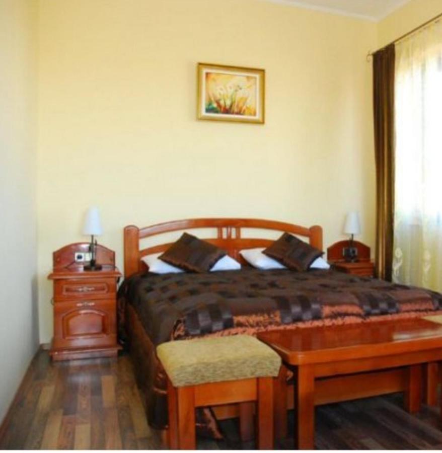 Hotel Casa Optima à Oradea Extérieur photo